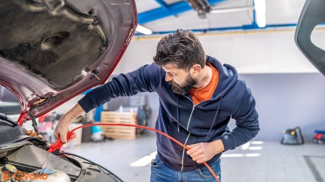 Démarrer une voiture avec des câbles