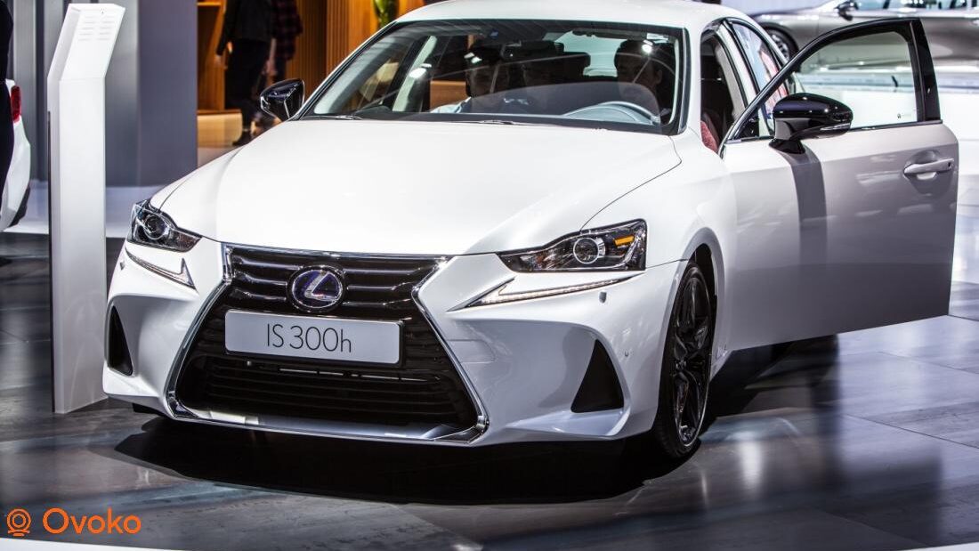 lexus is 300h probleme​